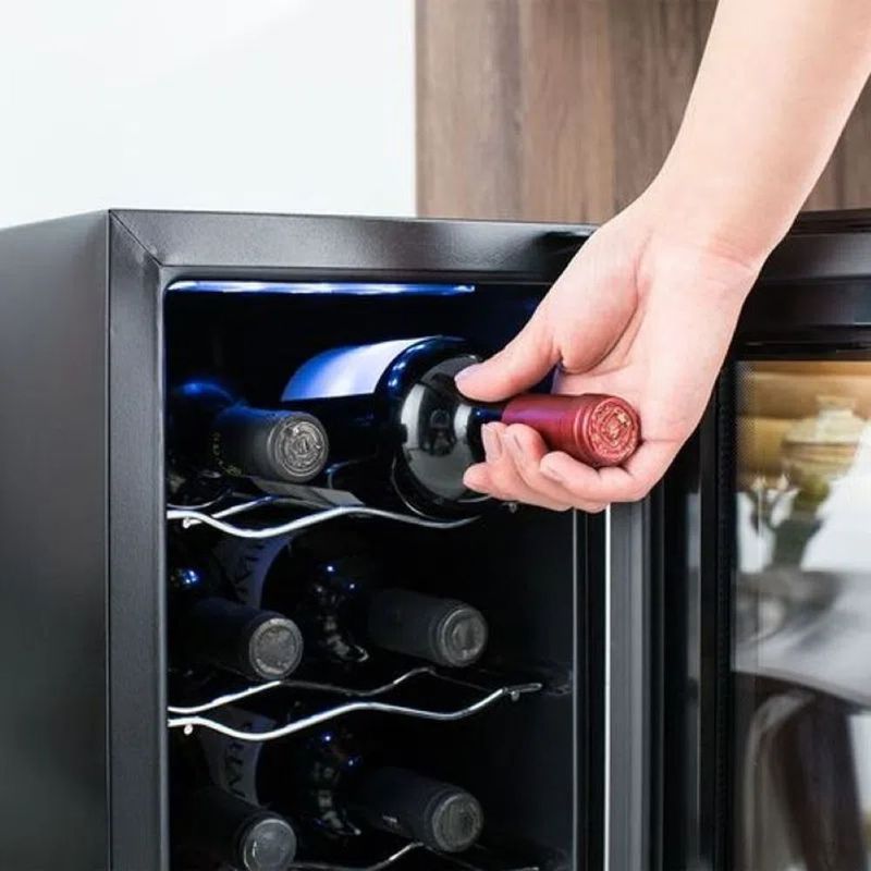 Adega-de-Vinhos-Electrolux-12-Garrafas-ACB12-Com-Controle-de-Temperatura-Preto-Bivolt-01121WBA089.6