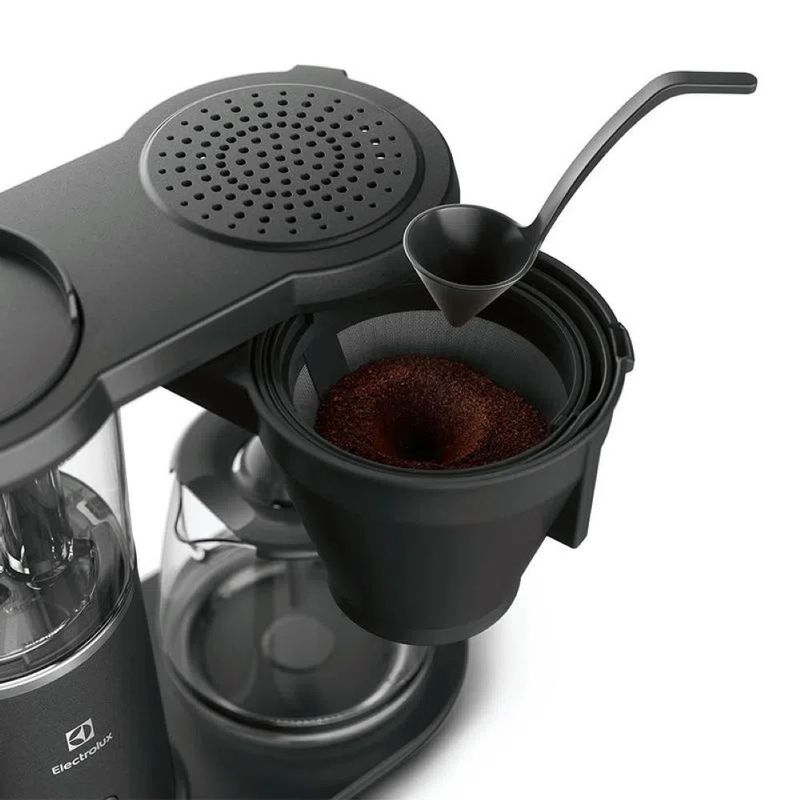 Cafeteira Elétrica Electrolux Automática CMP70 Preta Expert com Tecnologia  PerfectSense 110V 4911EXBR496