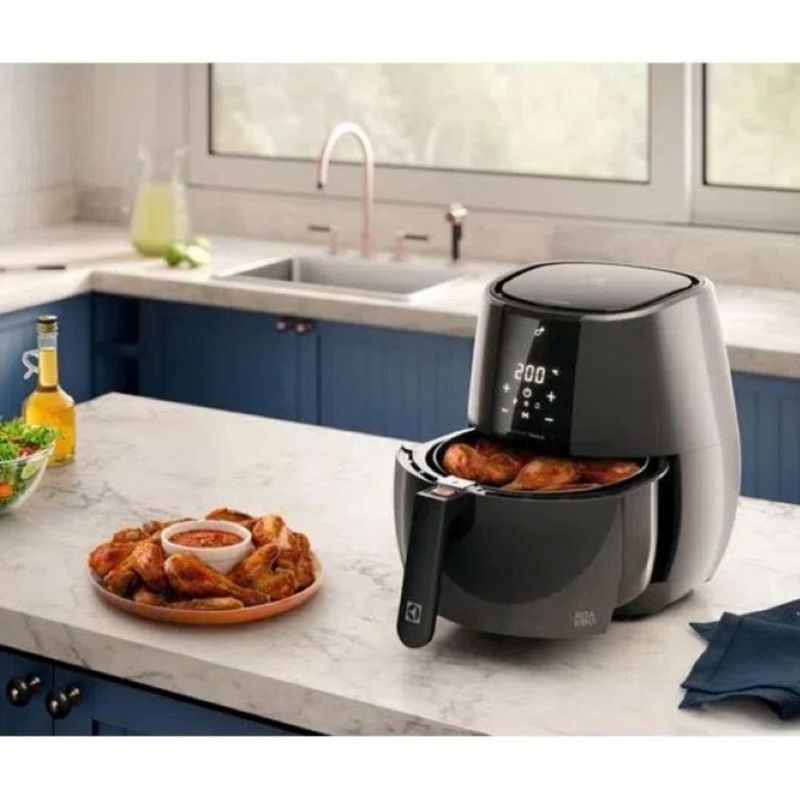 Fritadeira-Eletrica-Airfryer-Electrolux-EAF20-Grafite-110V-5210AABR403