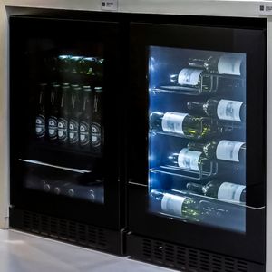 Adega Elettromec 40 Garrafas Vetro  Preta 220V CV-1BI-40-VT-2VPA