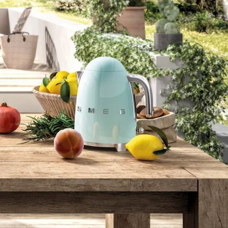 Chaleira-Eletrica-Smeg-17L-Anni-50-Verde-Pastel-220V-KLF03PGBR--4-