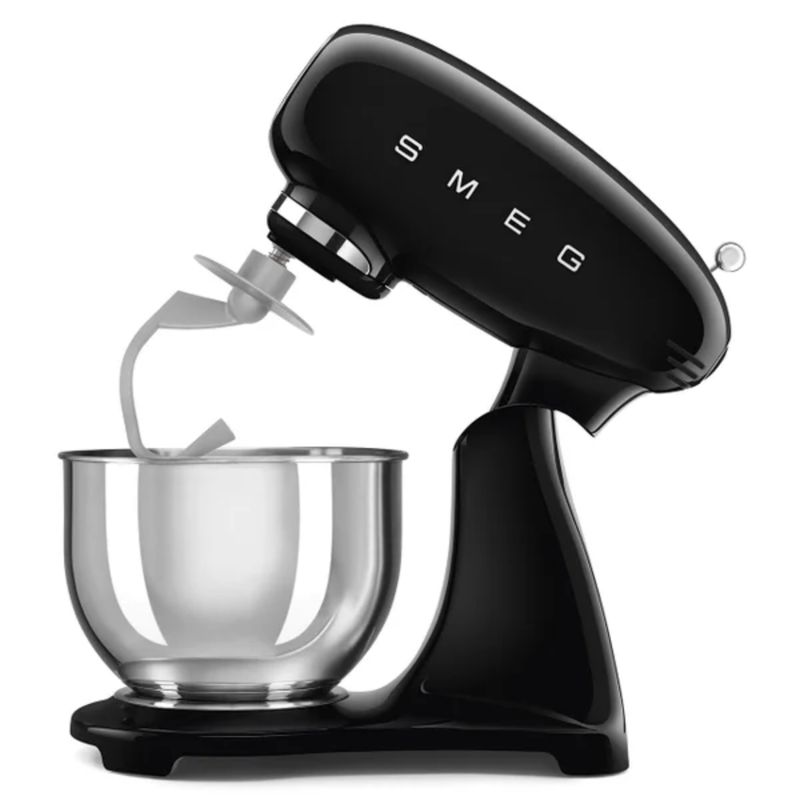 Batedeira-Smeg-Anni-50-Preta-220V-SMF03BLBR--3-